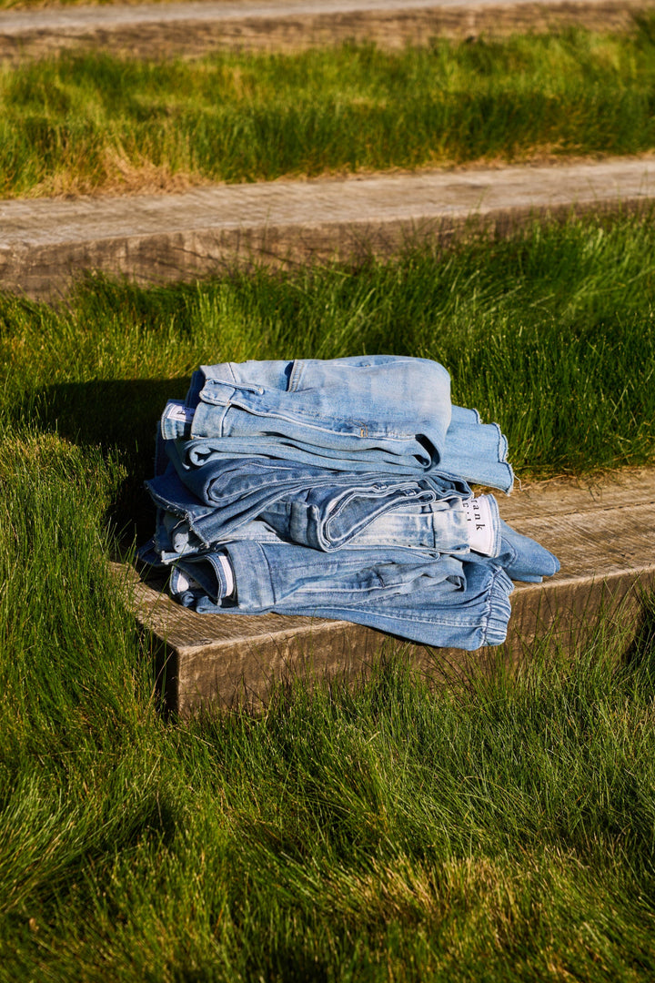 How To Layer A Sweater Over Button-Up | Frank & Eileen Finley