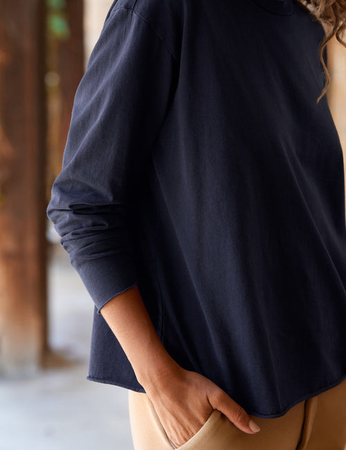 QUINN Classic Navy, Vintage Jersey, alternate view