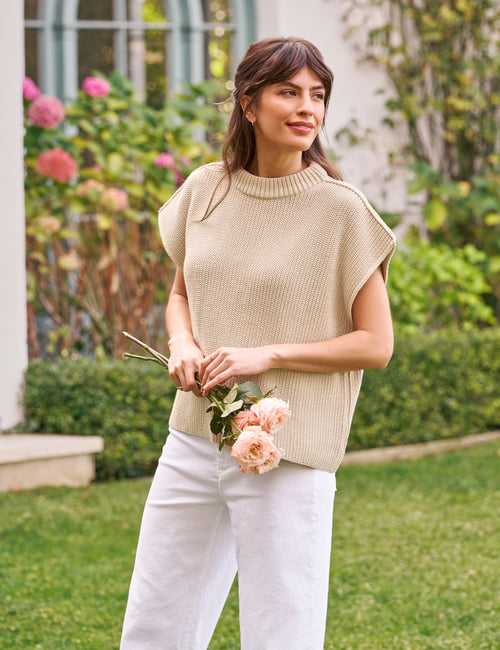 MONTECITO VEST Sand, Pure Italian Cotton, front view