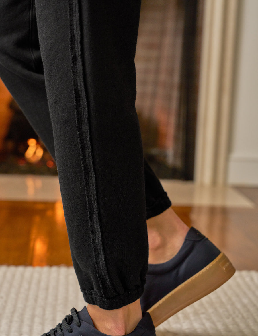 SOPHIE Black, Triple Fleece