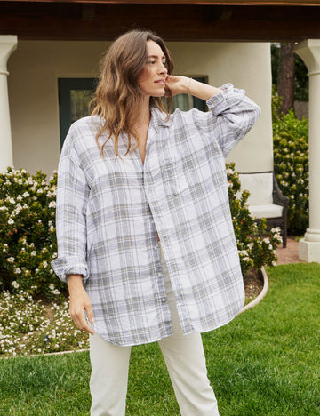 Front of person wearing Gray Plaid Frank & Eileen Mackenzie One-Size Button-Up Shirt in Lived-in Linen