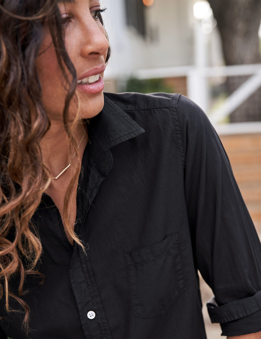 Detail of collar and front pocket on person wearing Black Frank & Eileen Barry Tailored Button-Up Shirt in Featherweight