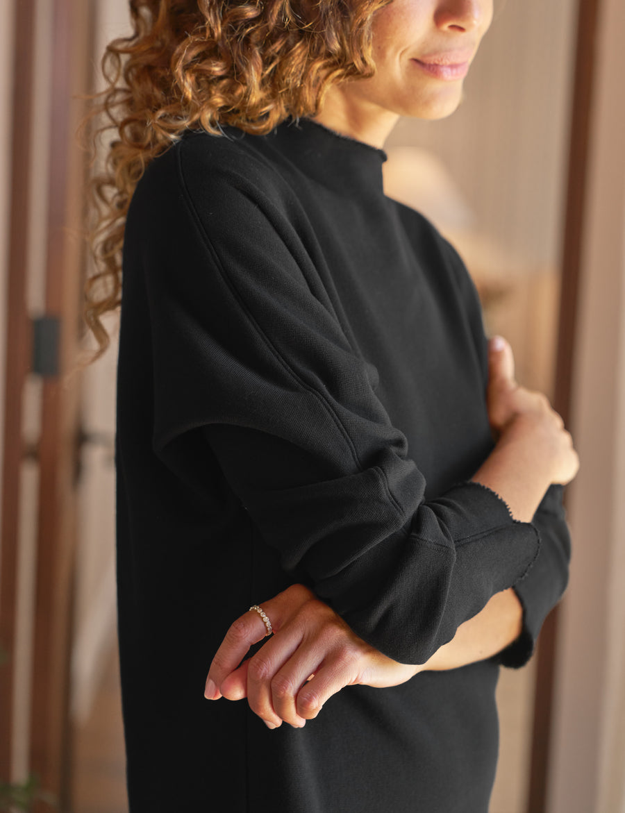 IZZIE Black, Triple Fleece