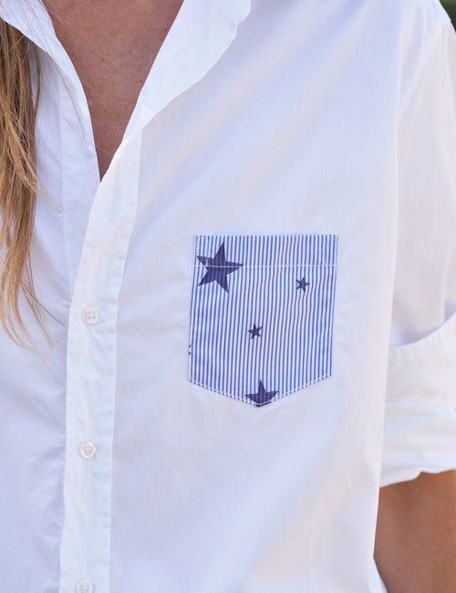 White shirt with a blue pocket featuring star patterns, view 3