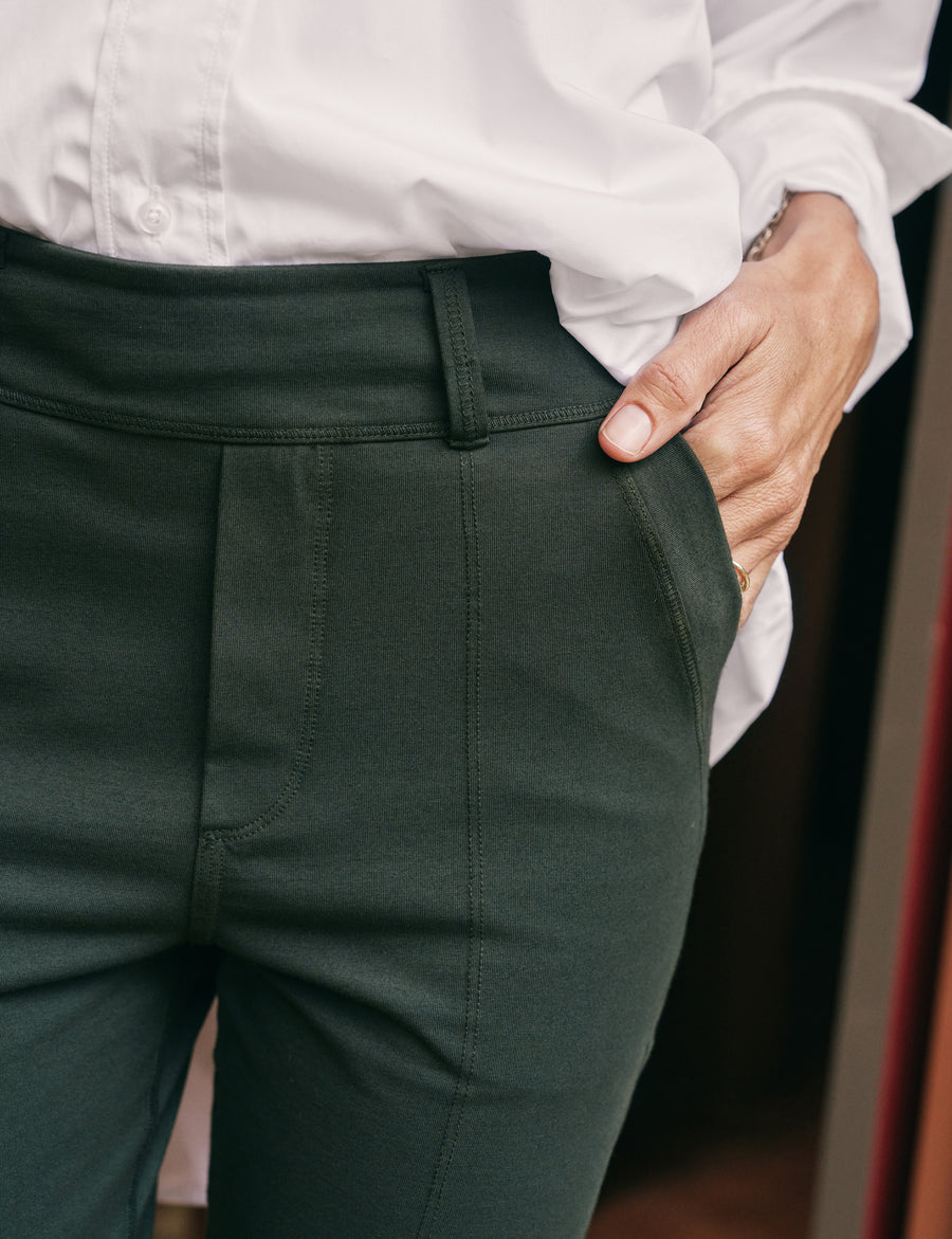 Detail of front pocket and button loops on person wearing Green Frank & Eileen Murphy Billion Dollar Pant in Super Stretch