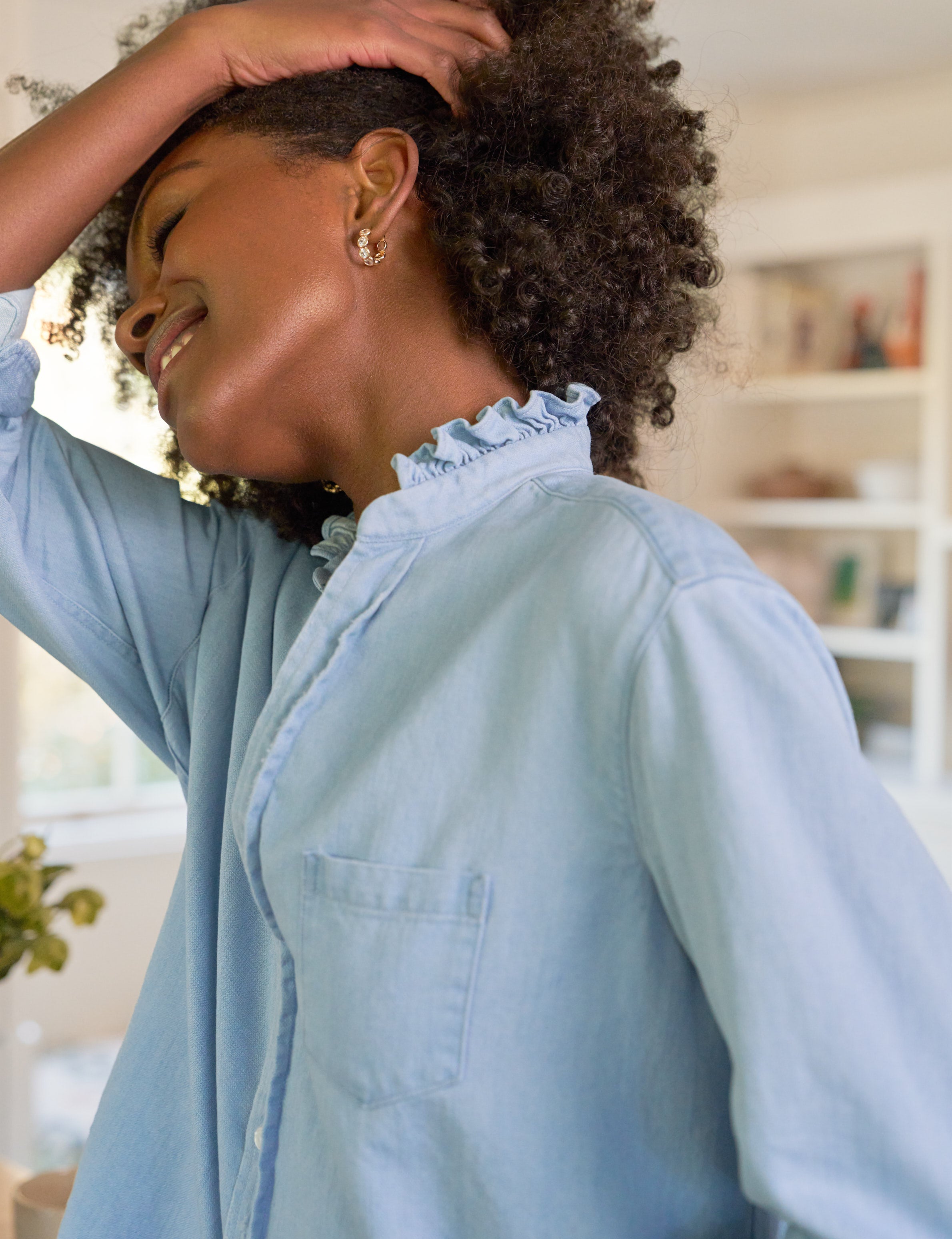 EILEEN RUFFLE Classic Blue Wash, Famous Denim