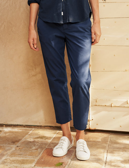 WICKLOW Vintage Navy, Italian Performance Twill, front view