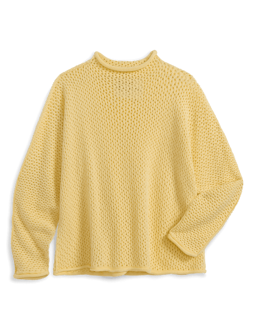 Yellow sweater on a green background, view 4