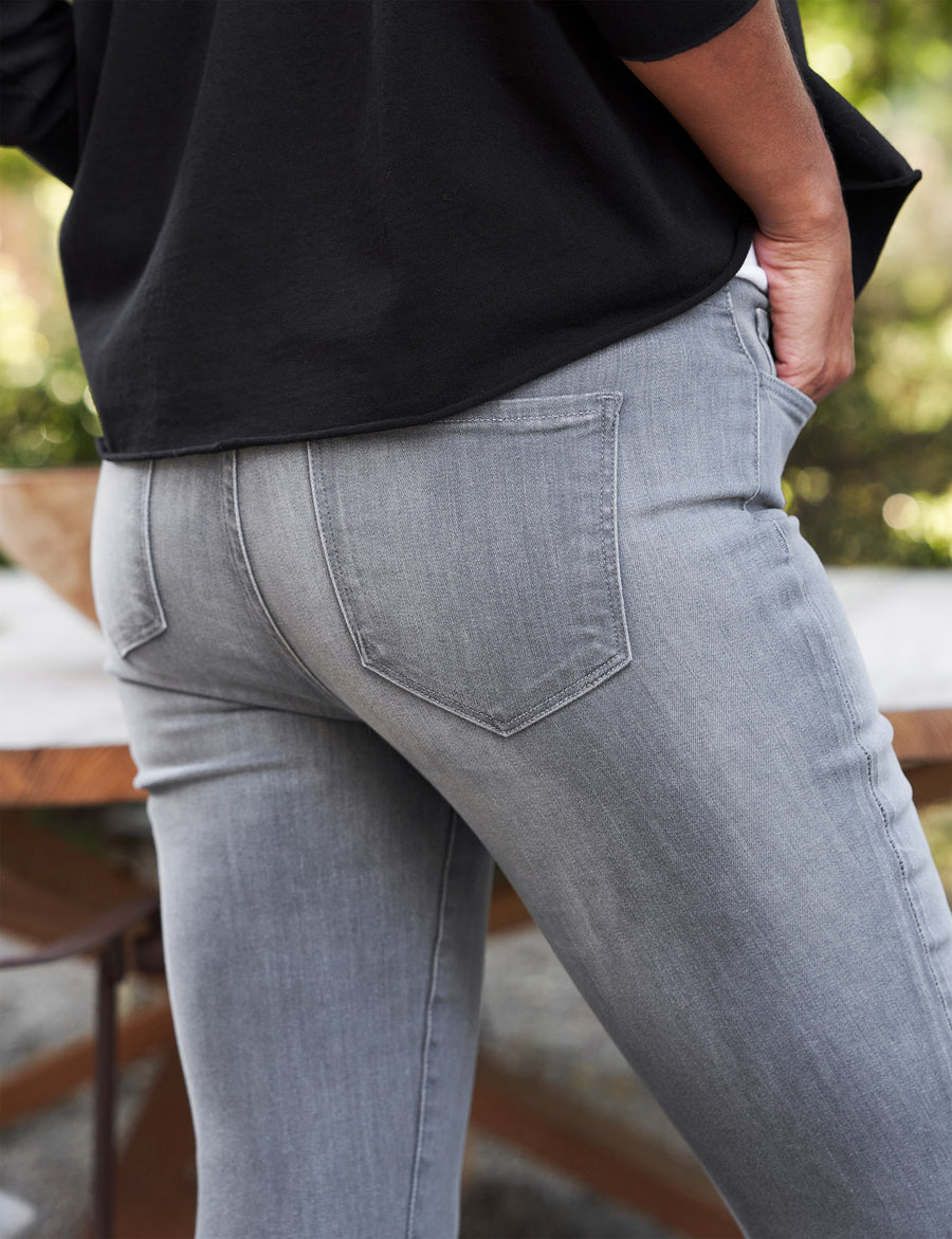 Back pockets of person wearing 2022 Gray Wash Frank & Eileen Sligo Skinny Jean made in Italian Performance Denim