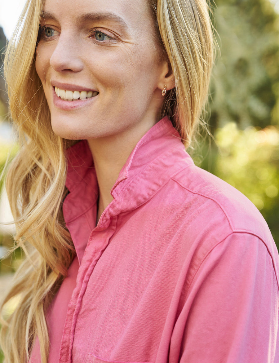 Face and collar of person wearing Flamingo Pink Frank & Eileen Mary Classic Shirtdress in Famous Denim