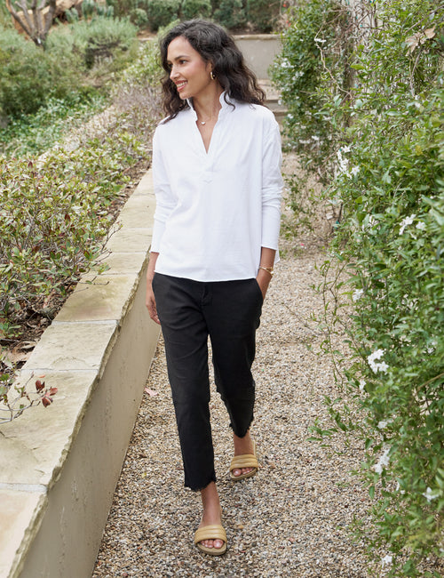 Front of person wearing Black Frank & Eileen Wicklow Italian Chino in Italian Performance Linen, view 4