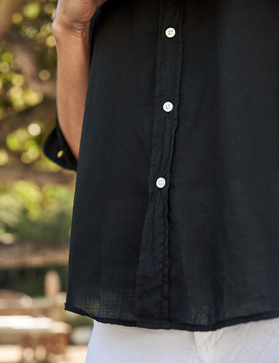 Waist of person wearing Black Frank & Eileen Eileen Relaxed Button-Up Shirt in Organic Voile