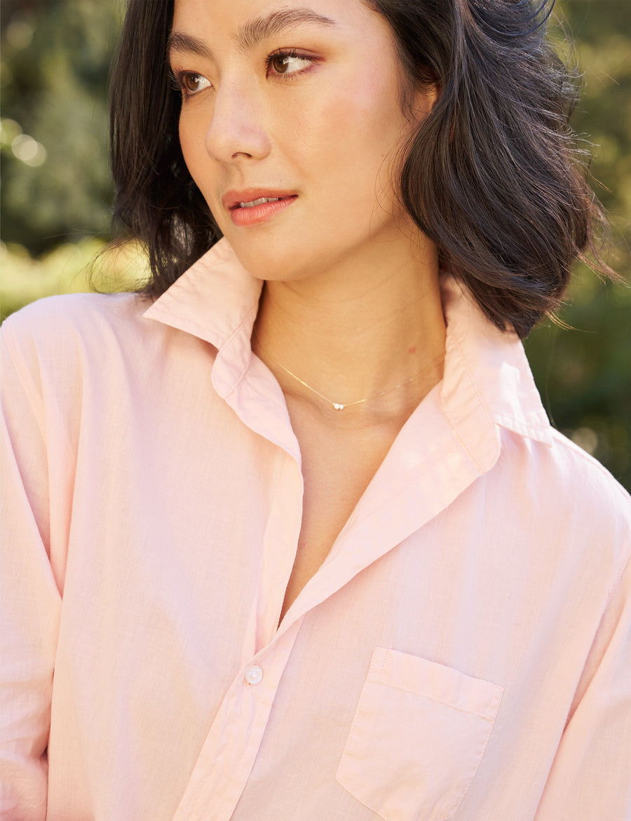 Close up of person wearing Powder Frank & Eileen Eileen Relaxed Button-Up Shirt in Featherweight